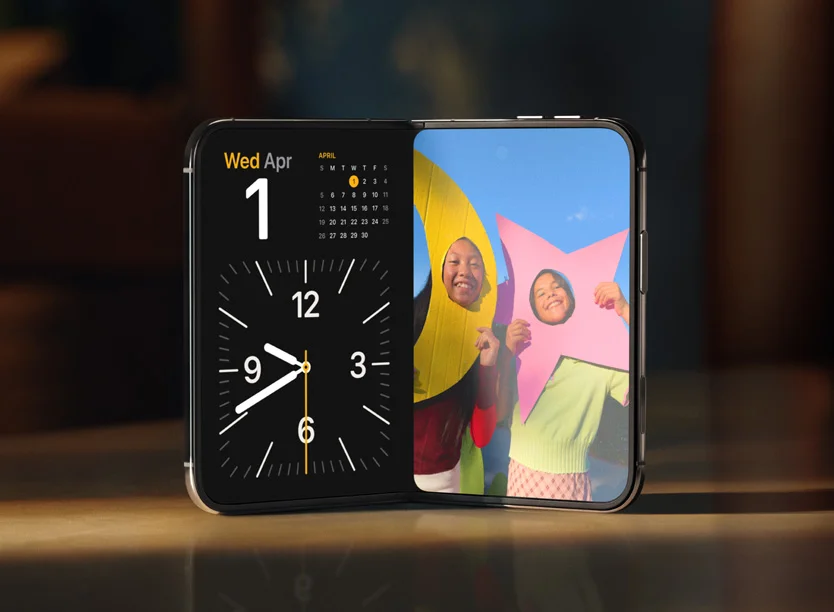 Apple Finally Announces The First Foldable iPhone!!!